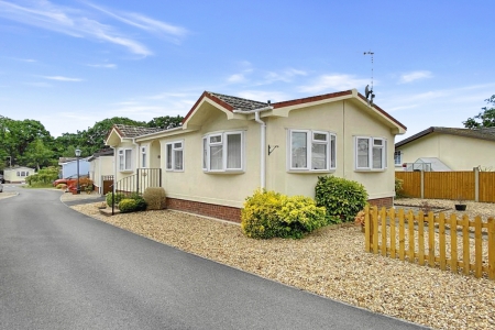 33 The Paddock, Oaktree Park, St Leonards, Ringwood